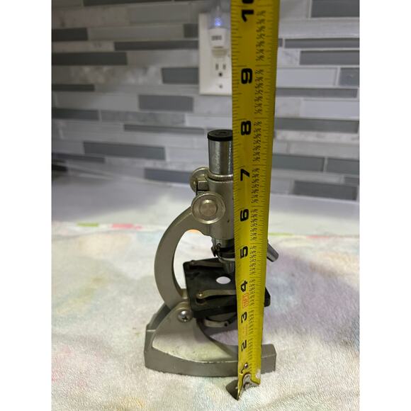 Vintage Empire Deluxe Quality Microscope - Picture 5 of 6